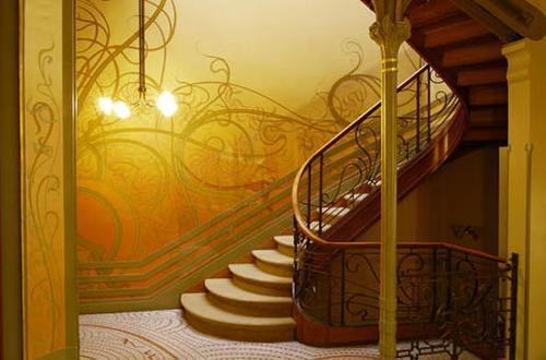 Aula particular de inglês com arte | Victor Horta