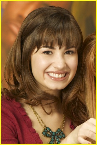 Demi Lovato's smile nightmare