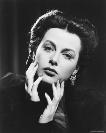 Everyone who loves vintage loves this classic look from Hedy Lamarr
