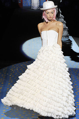 bridal gowns betsey johnson