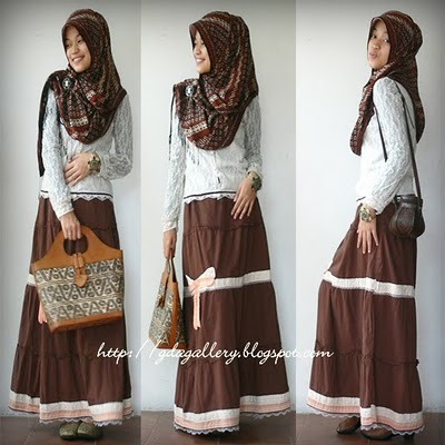 Brown Fashion Tights on Ribbony Brown Skirt