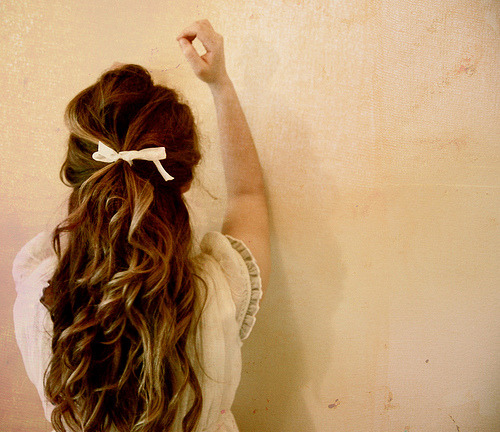 Long Hair + Waves - is hypnotic and so cute. It makes your hair look natural 