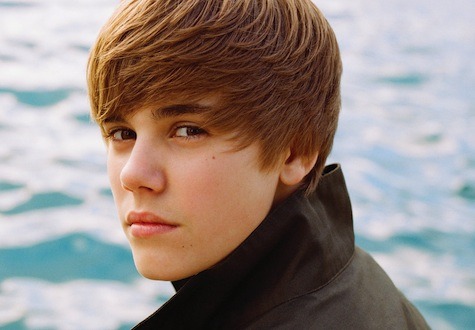 justin bieber 14 years old. like a 14 year old lesbian