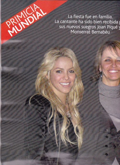 fotos shakira pique. Shakira, Pique and the Piqué-