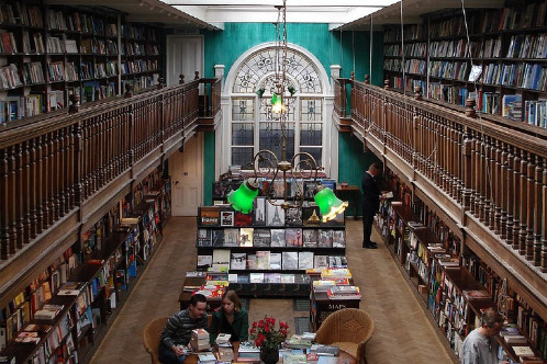 Daunt Books — один из самых красивых книжных магазинов Лондона.  Tumblr_lm61wrPXYD1qa6zov