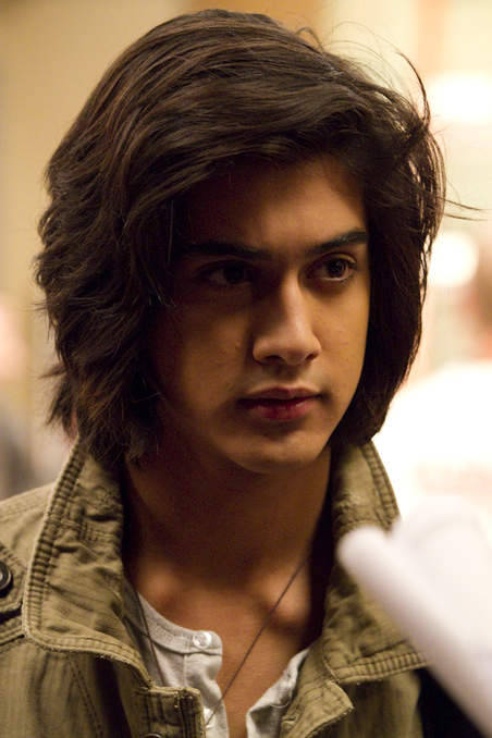 it only cause the guy Avan Jogia looks like a freakin younger version of