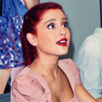 Ariana Grande icons Please like if saving these were all edited by 