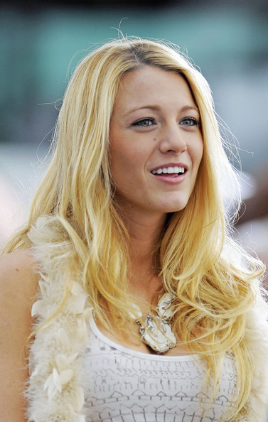 Rumor has it that Blake Lively has already introduced her family to Ryan