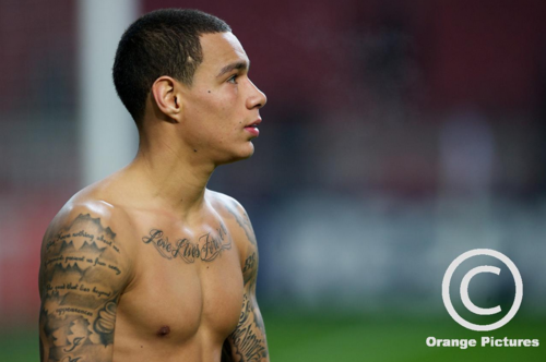 Does anyone have any photos of gregory van der wiels arm tattoos like this