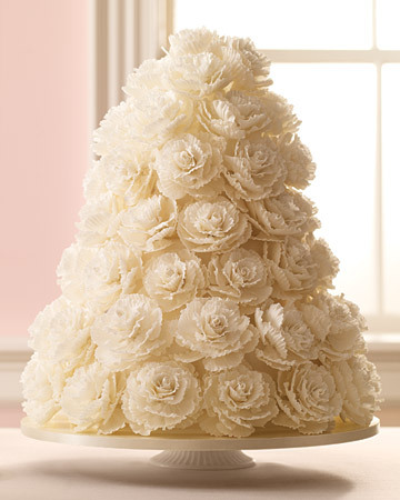 White Wedding Cakes Don 39t Have to Be Boring Art Deco