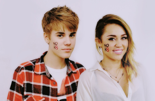 Justin Bieber y Miley Cyrus Demi Lovato Selena Gomez y Miley Cyrus
