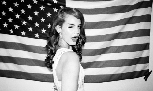  American Beauty and those undeniable lips breathily whispering They say 