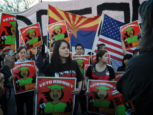 Univision News Tumblr, Arizona dreamers ask GOP candidates to drop ...