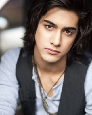 Day 14 Provide pictures of 5 celebrity crushes image Avan Jogia