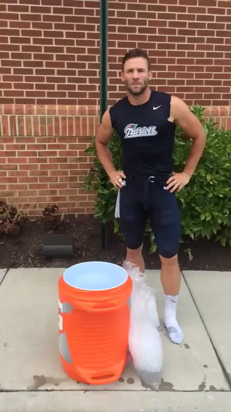  Julian Edelman ice bucket challenge