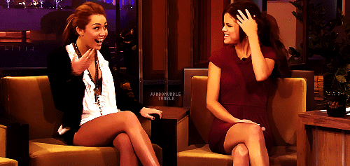 Selena Gomez reveló la razón de su rivalidad con Miley Cyrus ...