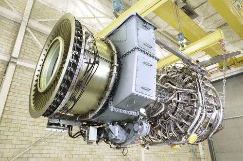 This earthbound version of the CF6 engine, which GE calls the LM6000-PF SPRINT gas turbine for power applications, will produce heat and more than 45 megawatts of electricity for Oradea. The city partnened on the the project with the Italian power developer STC SpA. Image credit: GE Distributed Power