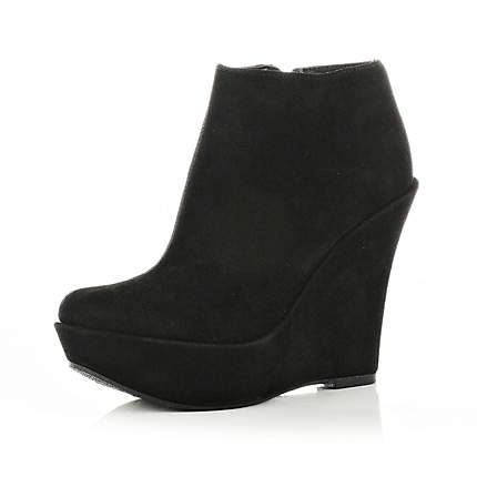 Are black wedge ankle boots made for walking? | LB FORUM | LOOKBOOK