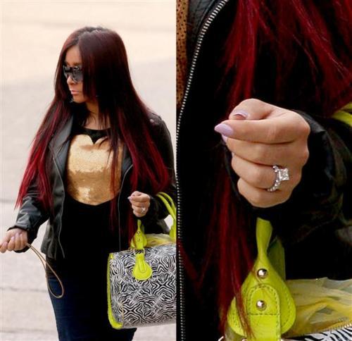 Celebrity News: The Ring Had To Be Big And Jersey Shore's 'Snooki' Got Her  Wish