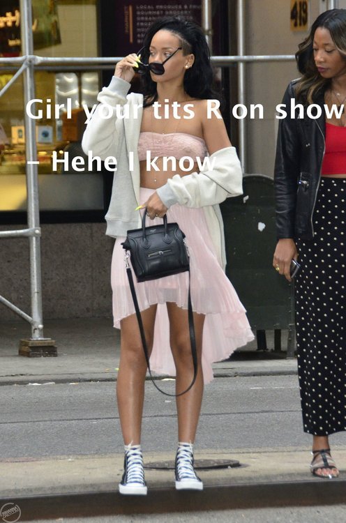 Rihanna wardrobe malfunction nsfw