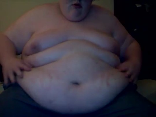 superchubby:  Fat gay boy enjoys his belly
